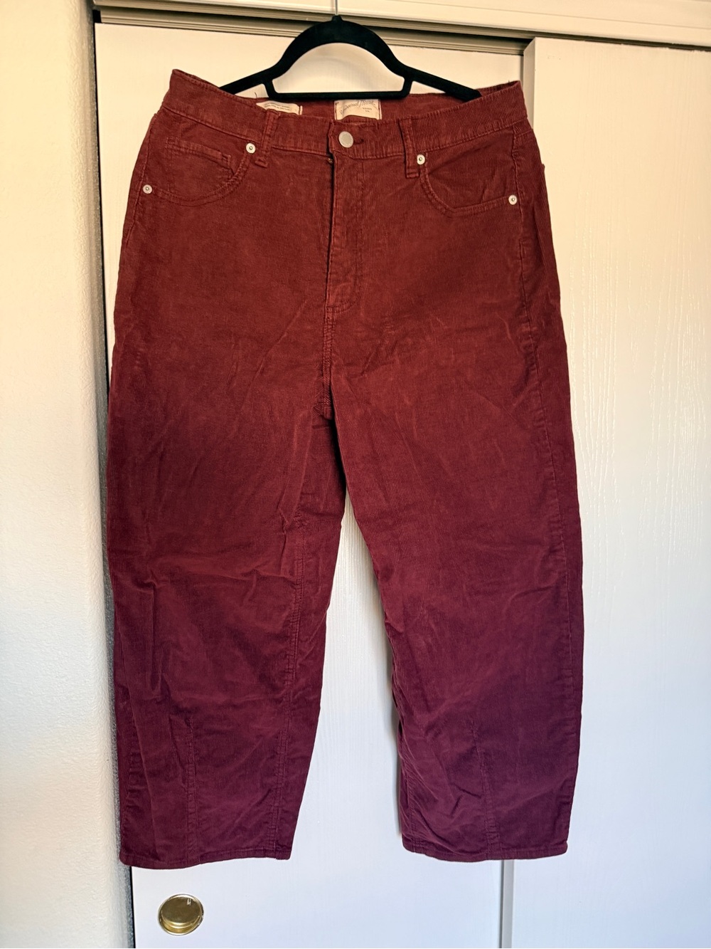 Universal Thread Corduroy Barrel Pants in Burgundy